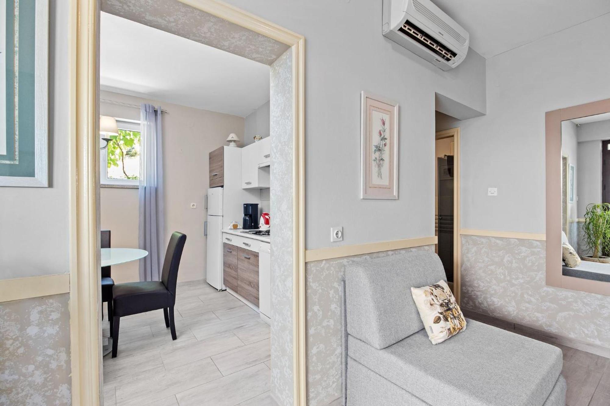 Apartments Lady M Rabac Ngoại thất bức ảnh